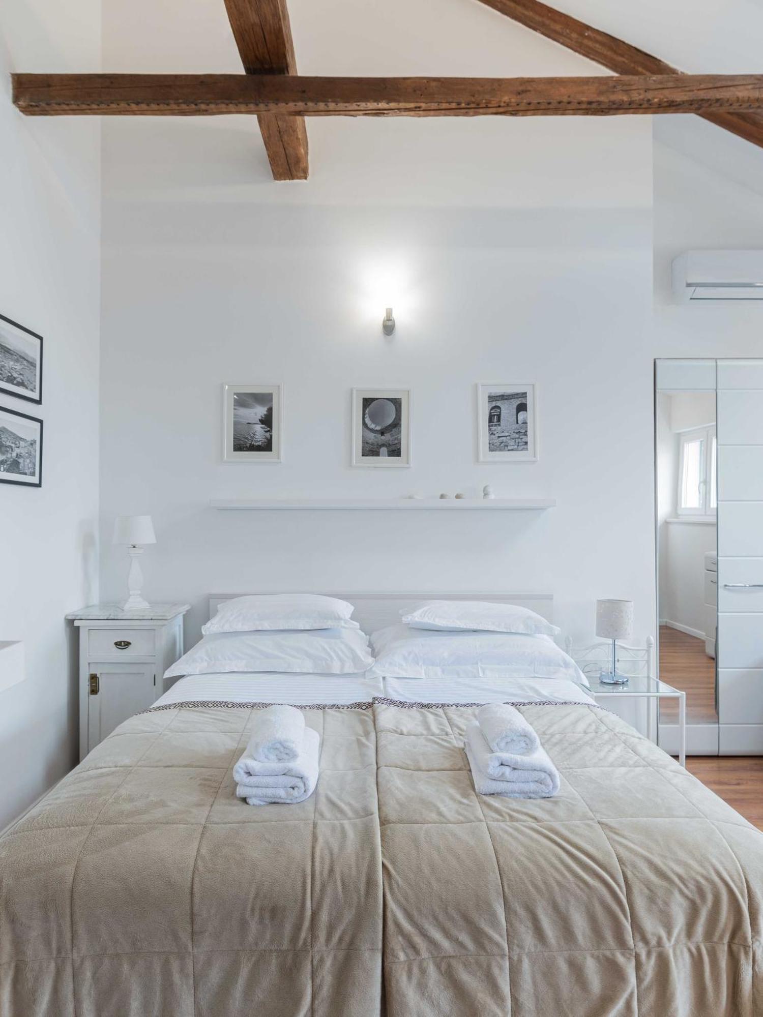 Apartment The Charm Split Ngoại thất bức ảnh